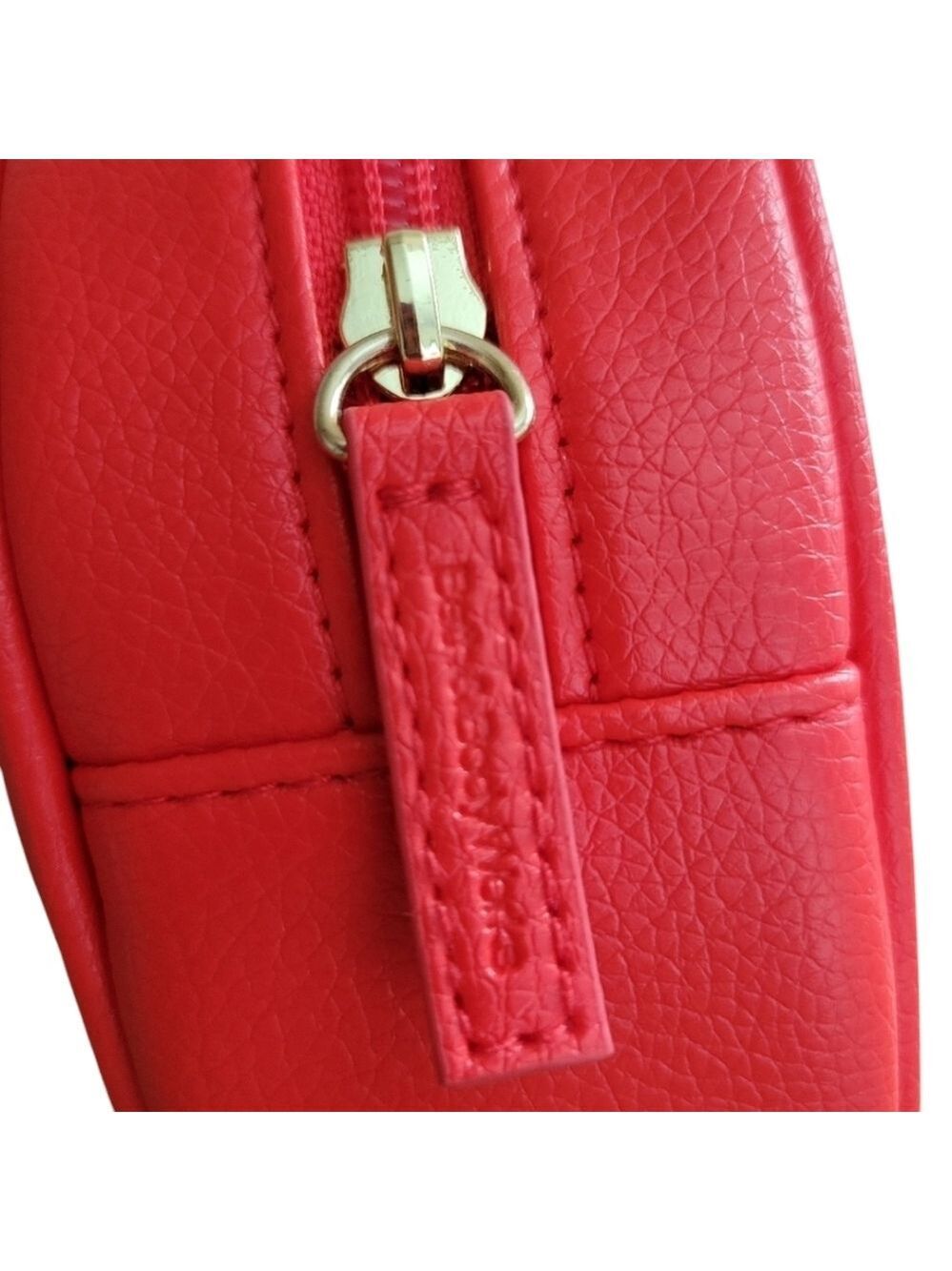 Red Heart Shaped Cosmetic Makeup Bag by Bath & Body Works - Picture 4 of 4